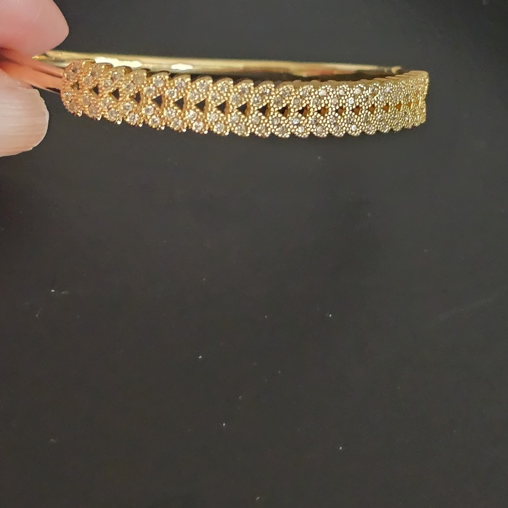 22kgp Dubai Jewelry-Elegant Gold Bracelet